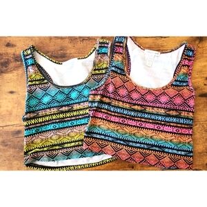 2 Crop Tops
